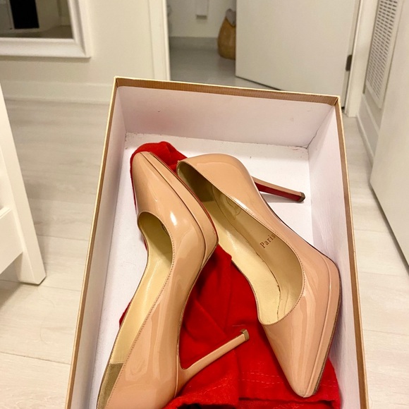 Christian Louboutin Pigalle Plato 100 Patent EU 34 - Picture 5 of 9